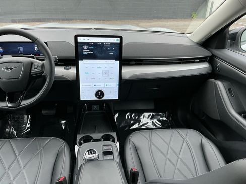 Used 2023 Ford Mustang Mach-E Select RWD image 16