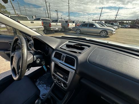 Used 2002 Subaru Impreza RS image 32