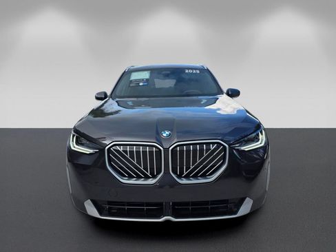 Certified 2025 BMW X3 xDrive30i w/ Convenience Package AWD/4WD image 2