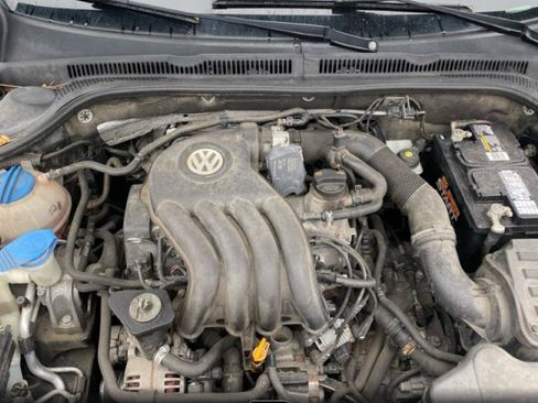 Used 2013 Volkswagen Jetta S FWD image 19