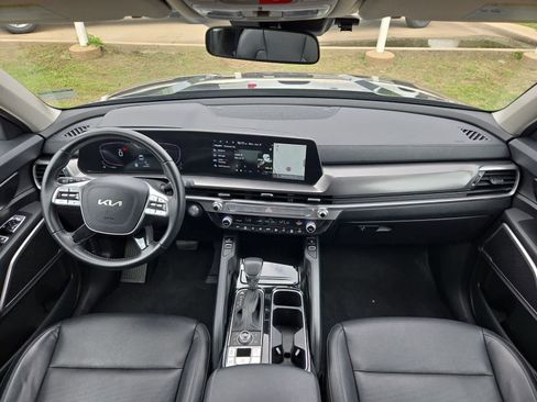 Certified 2023 Kia Telluride S w/ S Sunroof Package AWD/4WD image 13