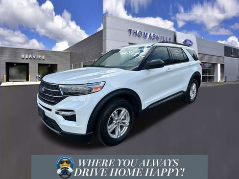 Used 2022 Ford Explorer XLT w/ Equipment Group 202A AWD/4WD image 6