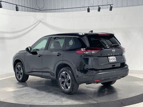 Used 2026 Nissan Rogue SV AWD/4WD image 14