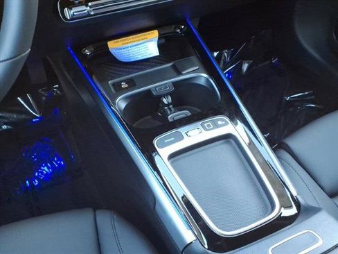 New 2026 Mercedes-Benz GLB 250 4MATIC image 7