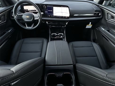 New 2026 Chevrolet Traverse LT w/ Driver Confidence Package image 9