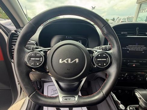 Used 2023 Kia Soul GT-Line w/ GT-Line Technology Package FWD image 14