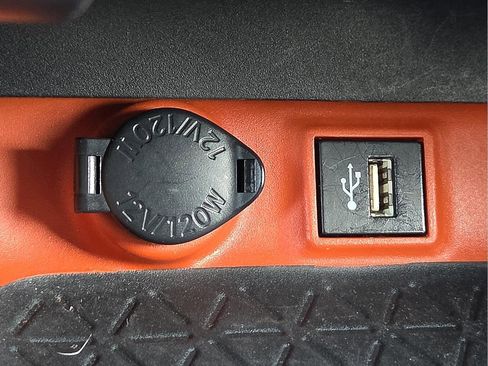 Used 2024 Toyota RAV4 Adventure image 17