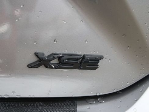 Used 2025 Toyota Camry XSE FWD image 6