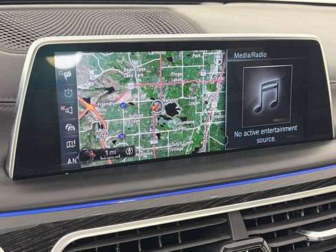 Used 2017 BMW 750i xDrive AWD/4WD image 19