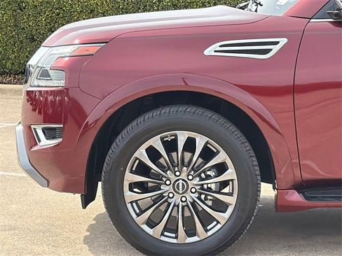 Certified 2023 Nissan Armada Platinum w/ Captain's Chairs Package image 5