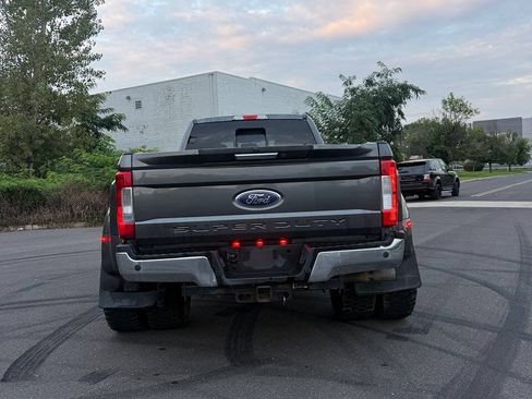 Used 2017 Ford F350 Lariat w/ FX4 Off-Road Package AWD/4WD image 27