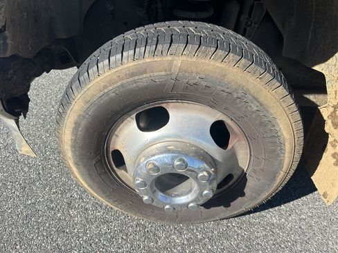 Used 2021 Ford F350 Lariat w/ Lariat Ultimate Package image 10