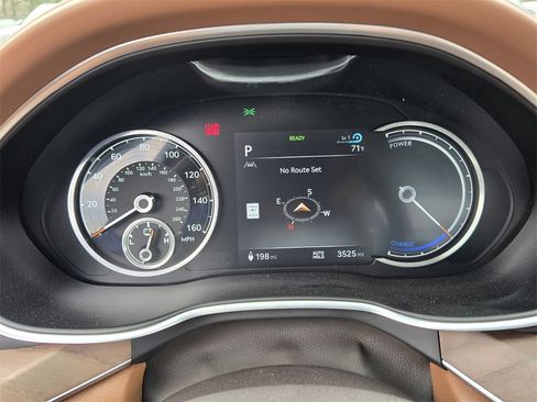 Used 2024 Genesis G80 image 25