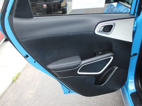 Used 2023 Kia Soul GT-Line FWD image 23