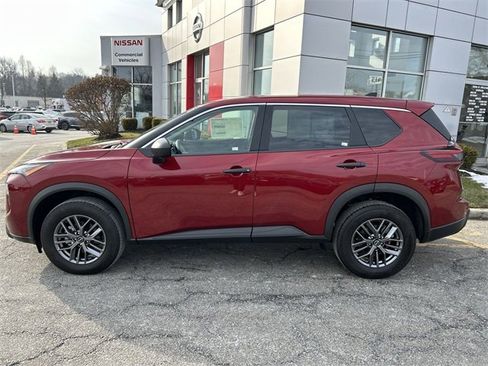 Certified 2025 Nissan Rogue S image 5