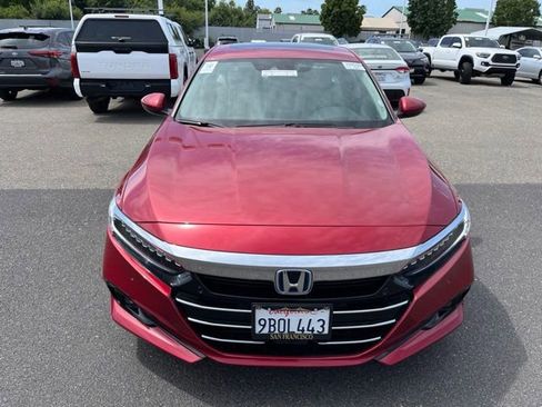 Used 2022 Honda Accord Touring image 2
