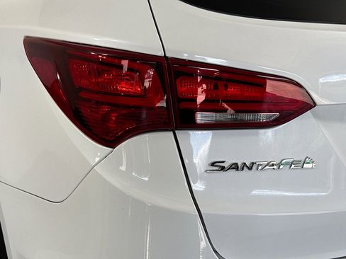 Used 2017 Hyundai Santa Fe Sport image 35