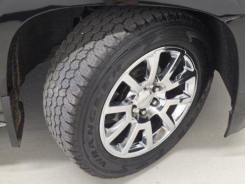 Used 2016 GMC Yukon XL Denali w/ Open Road Package AWD/4WD image 54