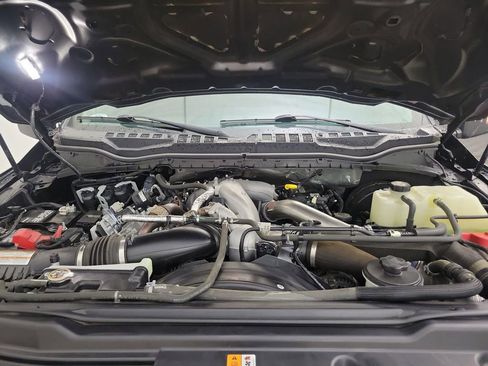 Used 2021 Ford F350 Lariat w/ Tremor Off-Road Package image 31