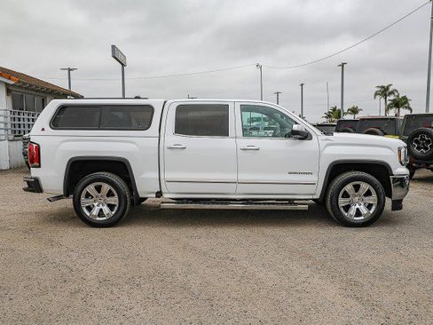 Used 2018 GMC Sierra 1500 SLT AWD/4WD image 3