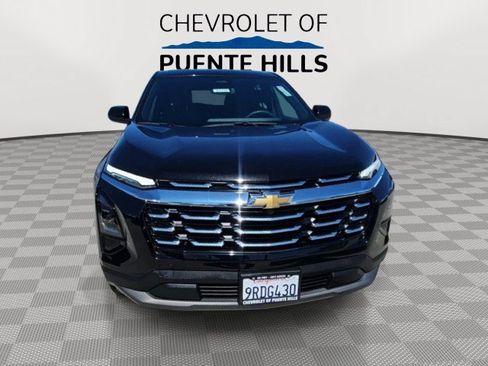 Used 2025 Chevrolet Equinox LT FWD image 3