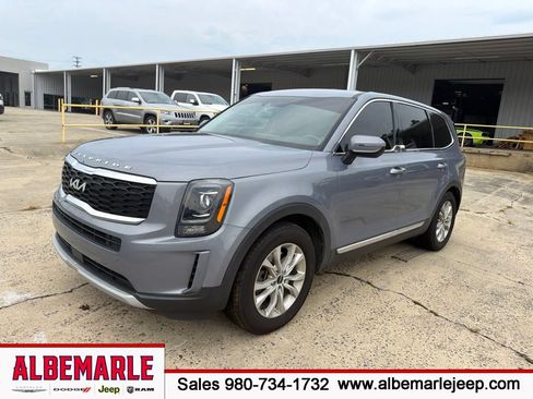 Used 2022 Kia Telluride LX FWD image 1