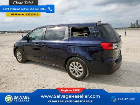 Used 2019 Kia Sedona LX image 3