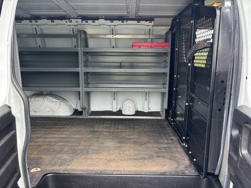 Used 2020 GMC Savana 2500 w/ Driver Convenience Package RWD image 19