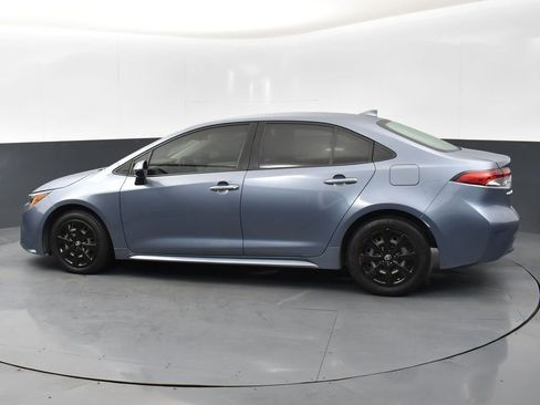 Used 2021 Toyota Corolla LE image 5