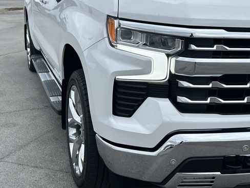 Used 2023 Chevrolet Silverado 1500 LTZ image 12