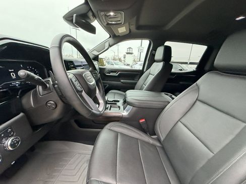 Used 2023 GMC Sierra 1500 SLT w/ SLT Premium Package image 4