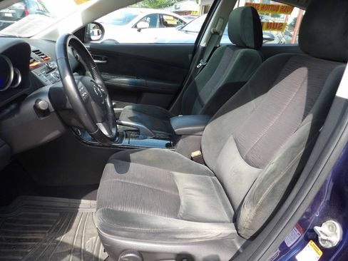 Used 2009 MAZDA MAZDA6 s Touring w/ Moonroof & Bose Pkg FWD image 8