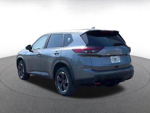 Used 2025 Nissan Rogue SV FWD image 11