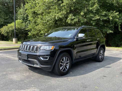 Used 2018 Jeep Grand Cherokee Limited AWD/4WD image 5