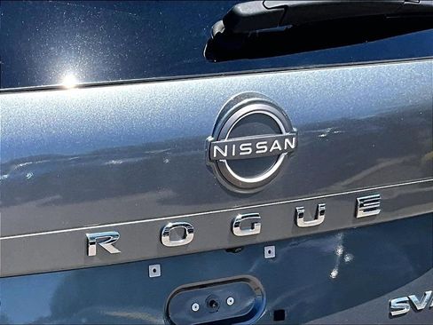 Used 2023 Nissan Rogue SV AWD/4WD image 27