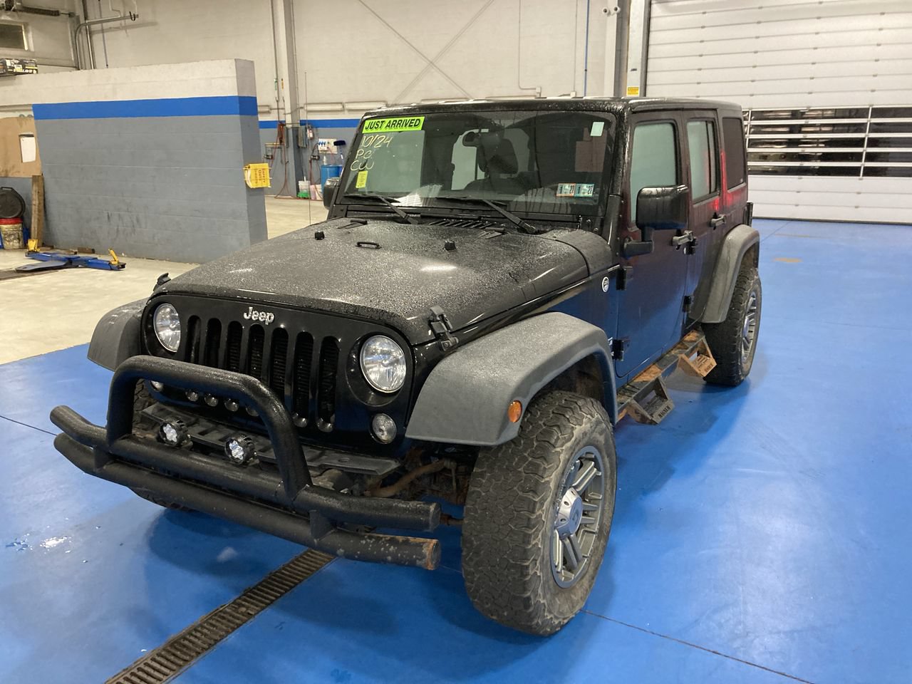 Used 2015 Jeep Wrangler Unlimited Sport AWD/4WD image 3