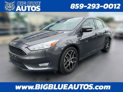 Used 2018 Ford Focus SEL FWD image 1