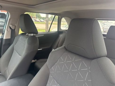 Used 2024 Toyota RAV4 XLE w/ Convenience Package FWD image 11