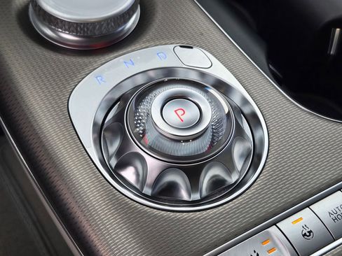 Used 2023 Genesis GV60 Advanced image 42