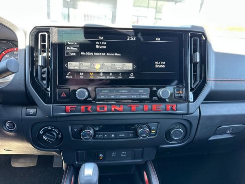 New 2025 Nissan Frontier PRO-4X w/ Interior Protection Package AWD/4WD image 21