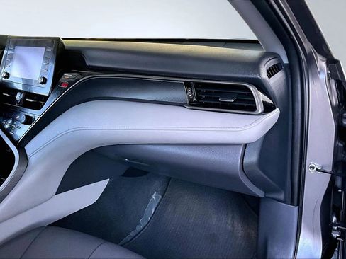 Used 2022 Toyota Camry LE FWD image 23