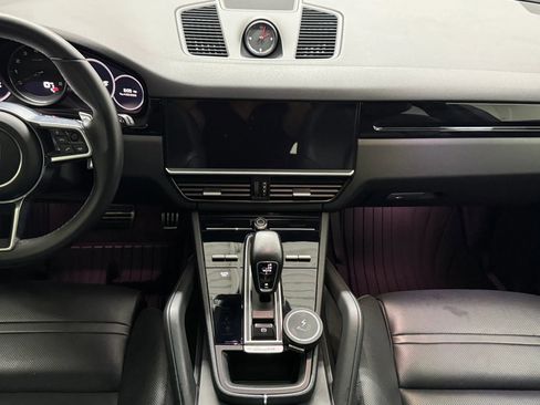 Used 2019 Porsche Cayenne S AWD/4WD image 30