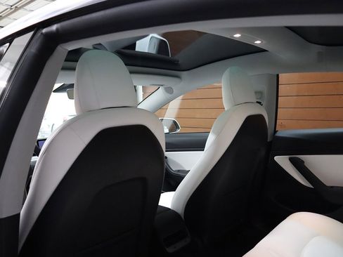 Used 2020 Tesla Model 3 Performance image 38