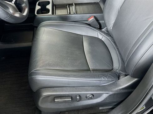 Used 2023 Honda Odyssey Touring image 19
