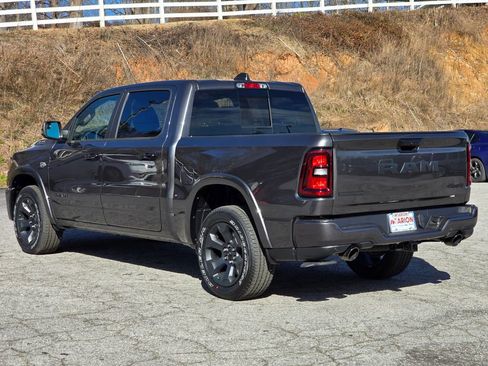 New 2026 RAM 1500 4x4 Crew Cab image 17