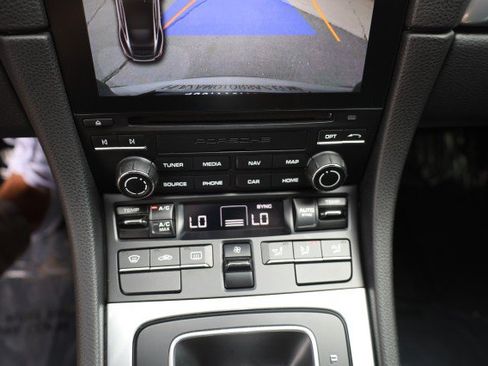 Used 2017 Porsche 911 Carrera RWD image 36