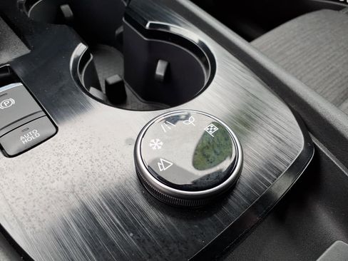 Used 2023 Nissan Rogue SV image 20