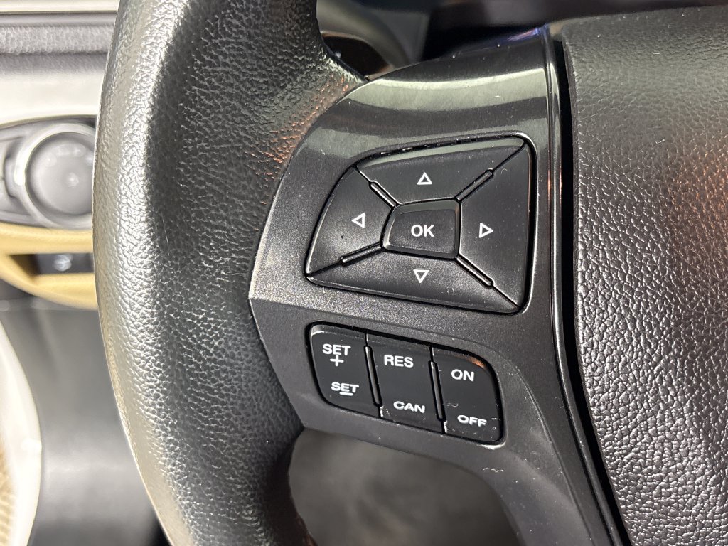 Used 2017 Ford Explorer XLT w/ Equipment Group 202A FWD image 19