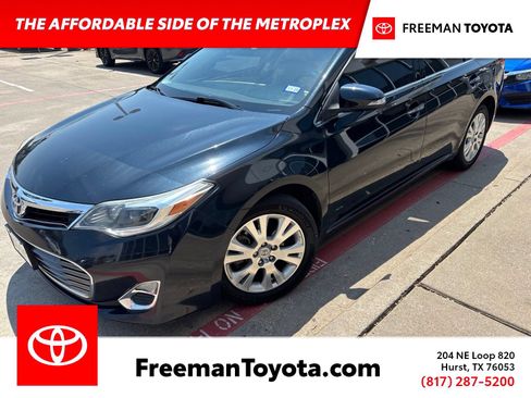 Used 2015 Toyota Avalon XLE FWD image 1