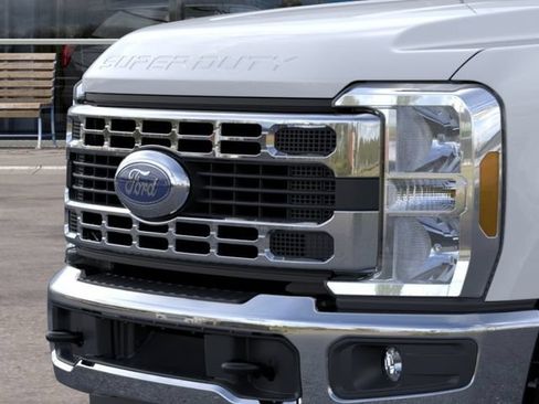 New 2026 Ford F350 XL w/ XL Chrome Package AWD/4WD image 17